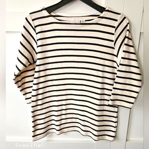 L.L.BEAN  scoopneck sweater  cream with horizontal drk blue lines